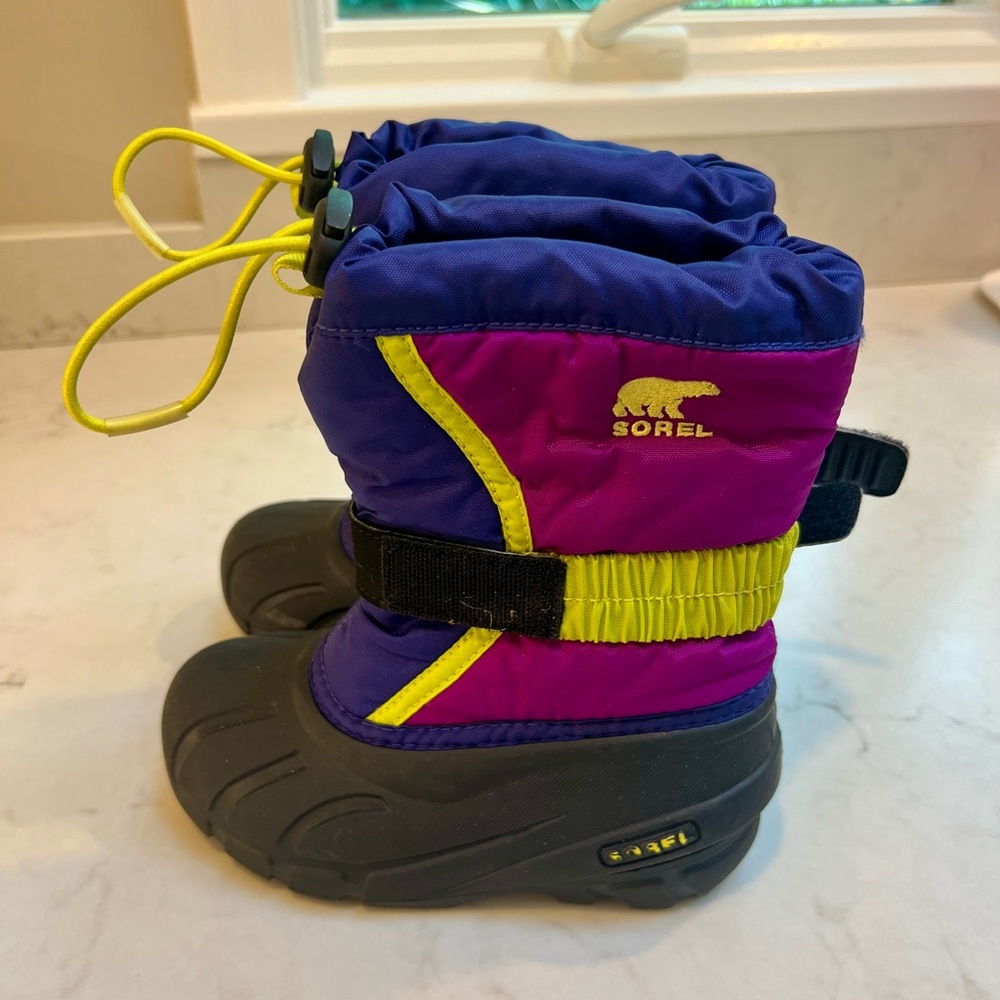 Sorel Kids' Purple and Black Winter Boots size 11